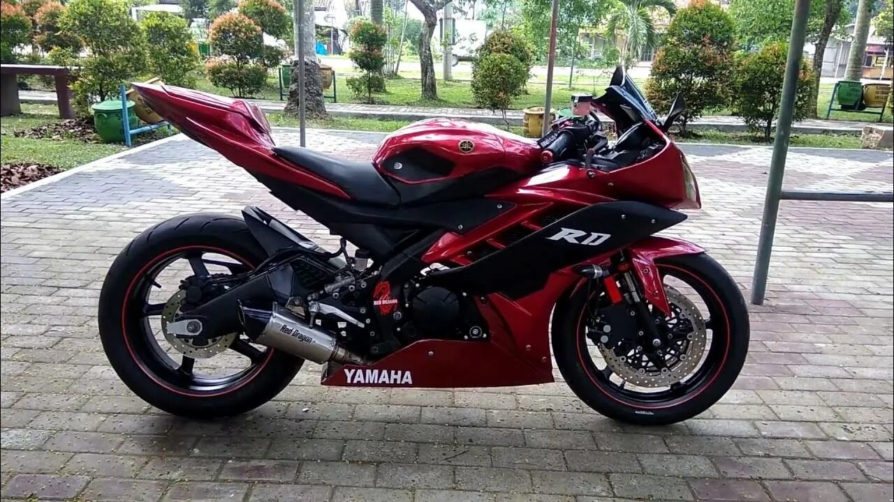 A 15 r 6. Yamaha Red 2011. Yamaha r15 v4 Red. Yamaha r15 v4 PN Red. Yamaha r15 v4 Red transparent.