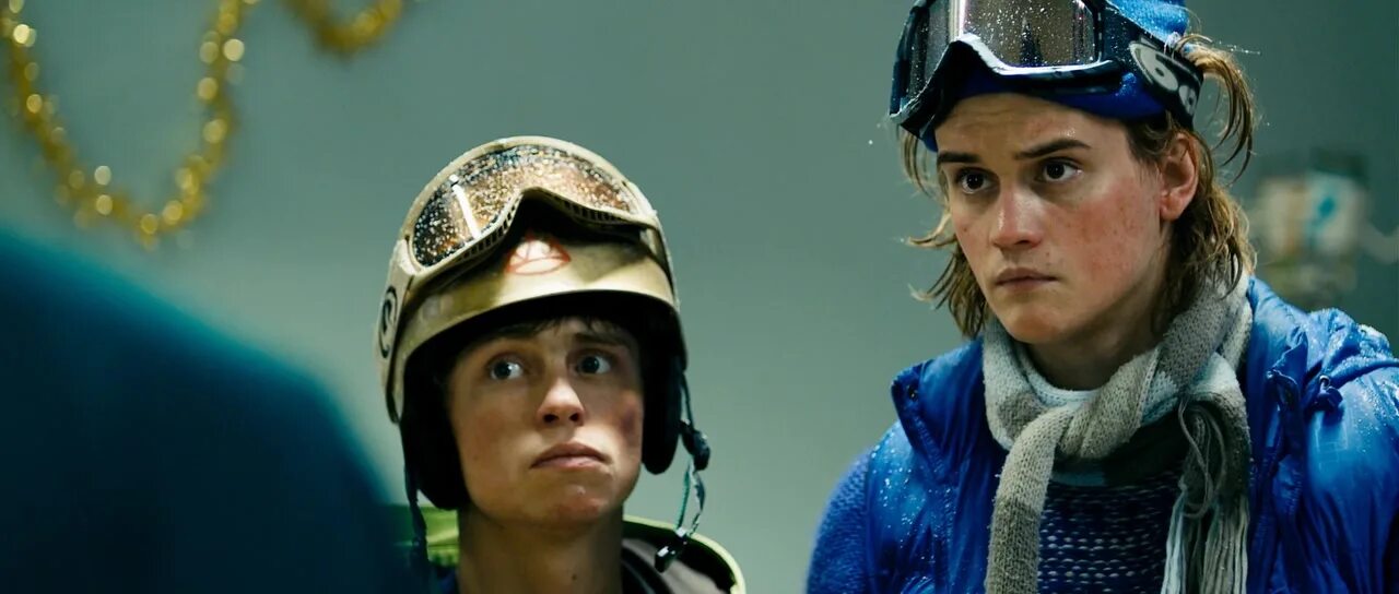 лыжник и сноубордист из елок. елки 2 лыжник и сноубордист. елки 2 лыжник и сноубордист. елки 5 гоша куценко. александр головин актер елки.