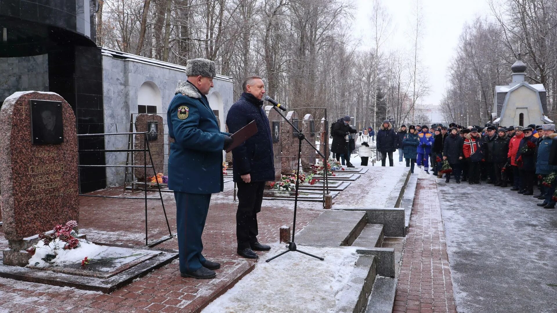 Серафимовское кладбище в Санкт-Петербурге. Санкт-Петербург Серафимовское кладбище прах. Серафимовское кладбище Хочинский. Воинам афганцам на Серафимовском кладбище в Петербурге. Кладбище памяти жертв января