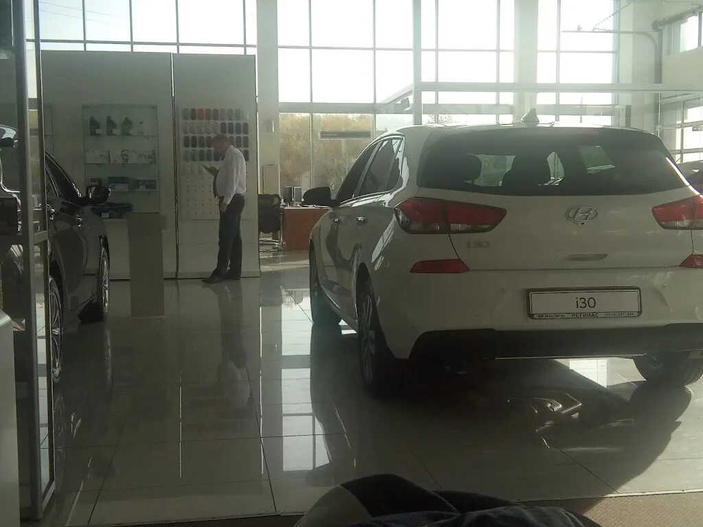 Регинас магнитогорск авто с пробегом. Hyundai Регинас, Магнитогорск. Салон Хендай в Магнитогорске. Солярис Регинас Магнитогорск. Регинас Магнитогорск официальный сайт.