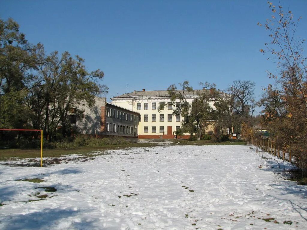 24 школа уссурийск. Уссурийск центральная площадь. 24 школа уссурийск. Площадь уссурийск ночь. 16 школа уссурийск.
