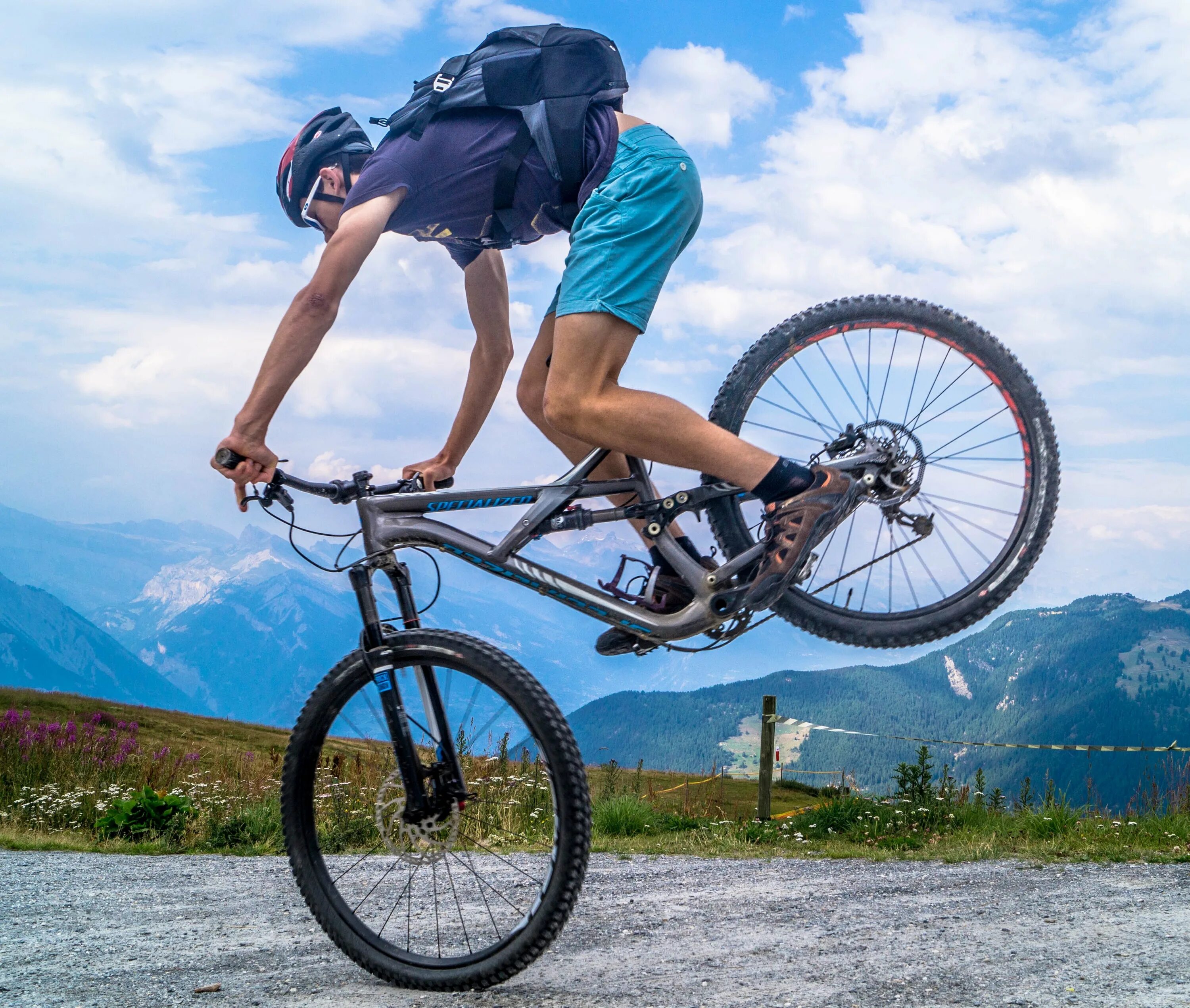 I have a new bike. Велосипед. Экстремальный велосипед. Велосипед спорт. Активный спорт.