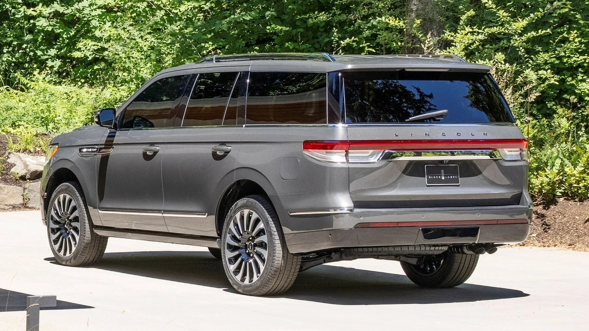 Навигатор 2025. Lincoln navigator 2025. lincoln navigator 2025 года. новый линкольн навигатор 2025. машина линкольн навигатор 2025.