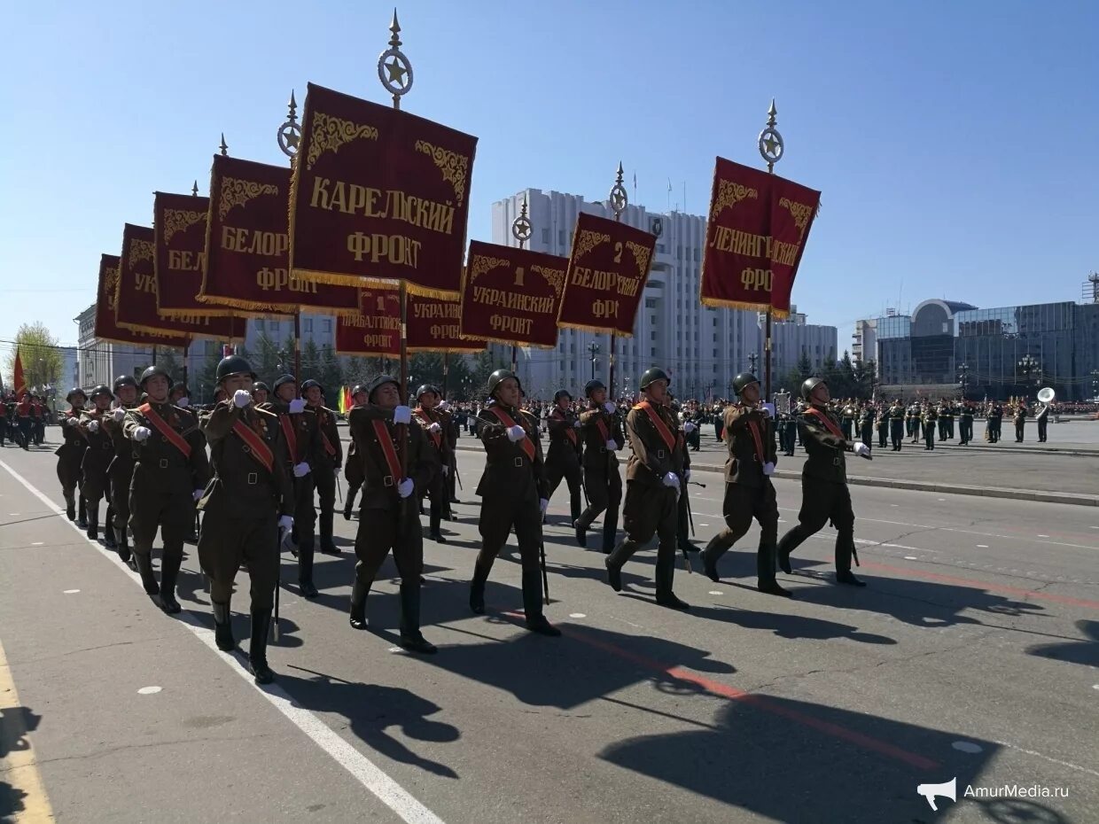 1 май хабаровск. Парад 9 мая Хабаровск. Парад в Хабаровске 2023. Бессмертный полк Хабаровск. Парад Хабаровск 2021.