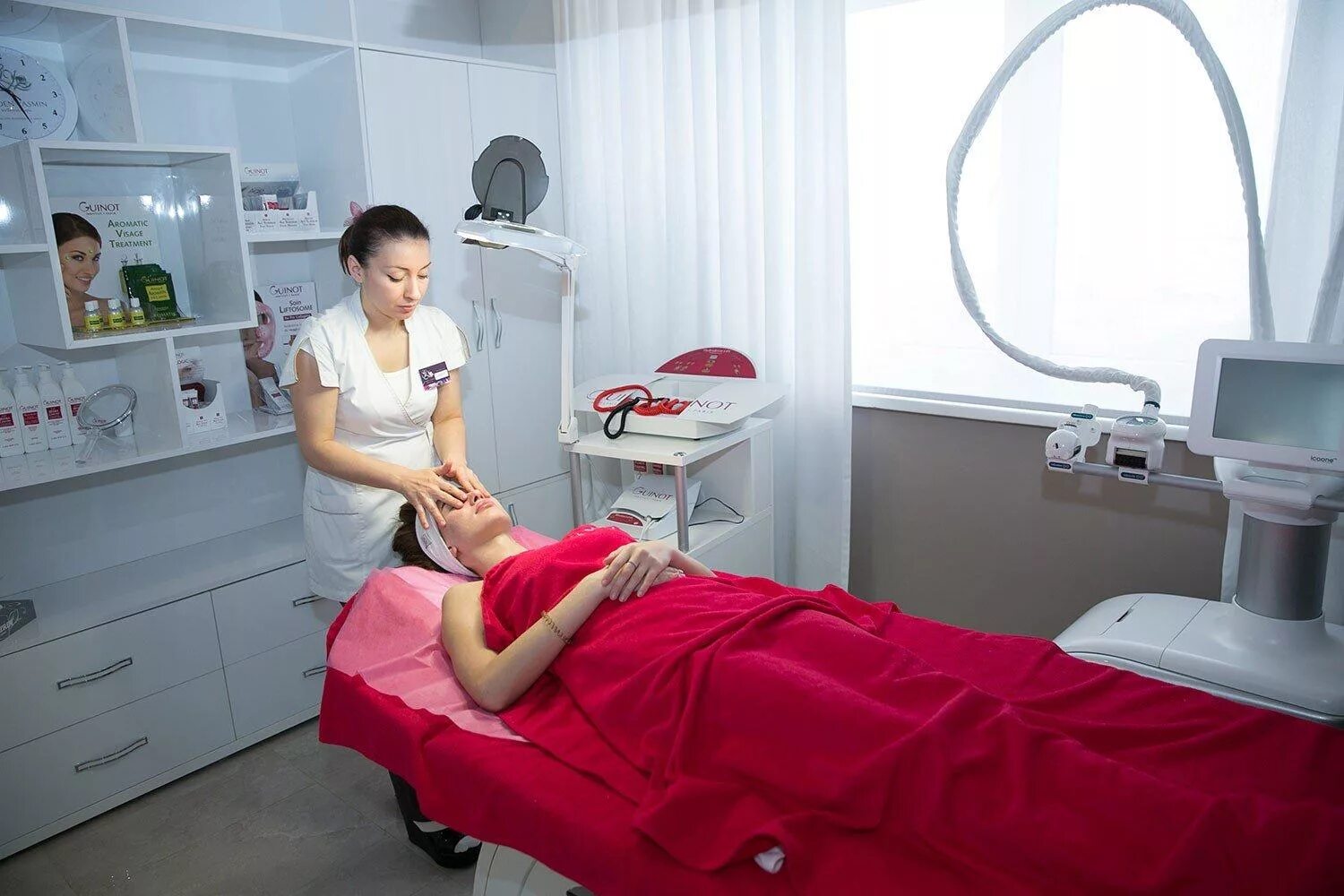 Голден ясмин махачкала. Голден жасмин в махачкале. Голден ясмин спа салон в махачкале. Голд ясмин махачкале. Golden yasmin spa махачкала.