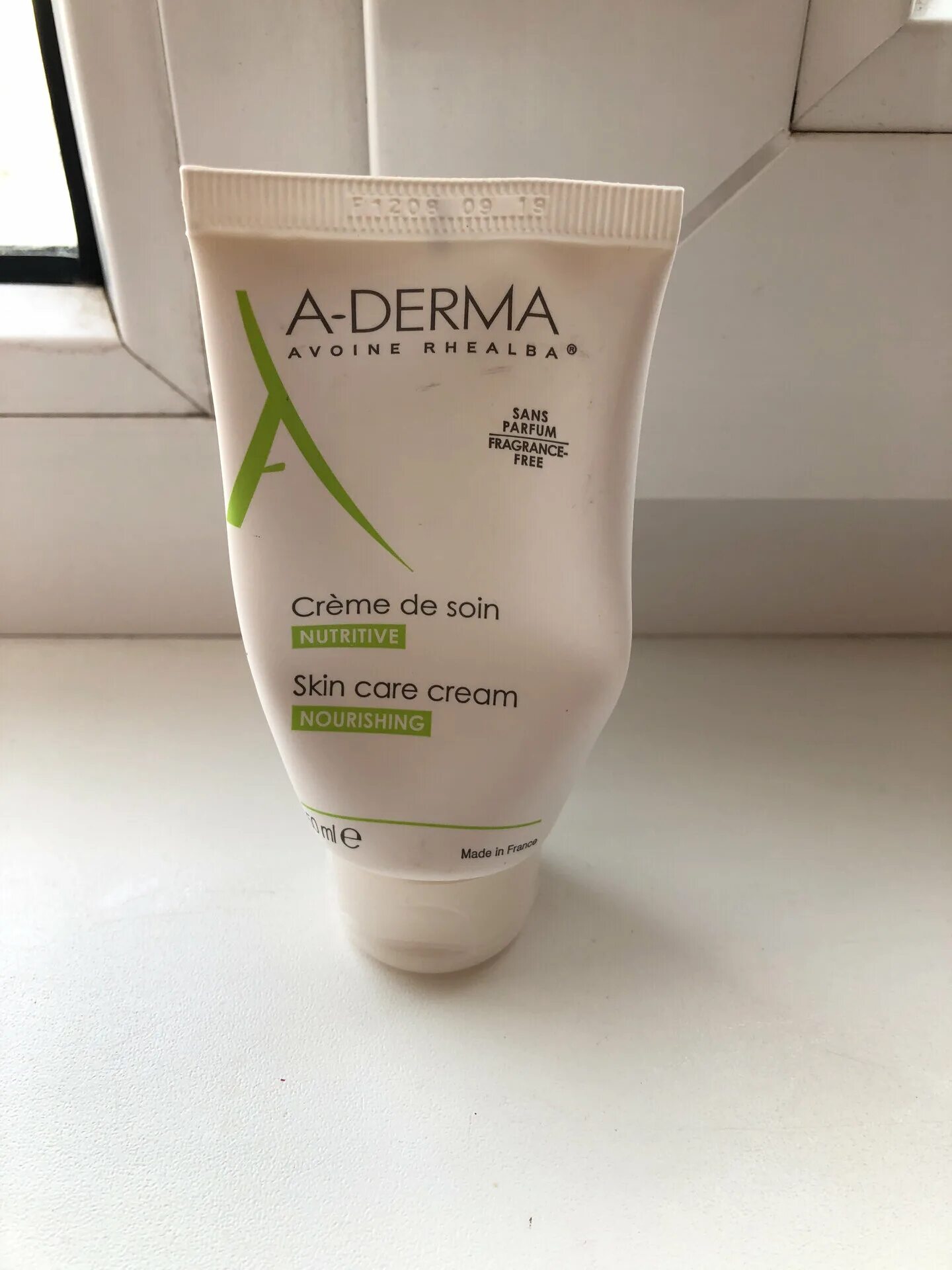 Крем essential. 42027 орифлейм. Увлажняющий крем для лица essentials 42027. Крем для лица spf 10 fairness essentials. Essentials крем для лица отзывы.