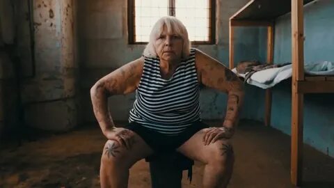 Тетка в авторитете