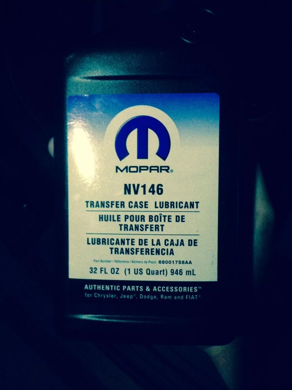 Масло в раздатку чероки. Масло в раздатку nv146. Jeep srt8 масло ГУР. Mopar transfer Case Lubricant nv146. Раздатка nv146 купить.