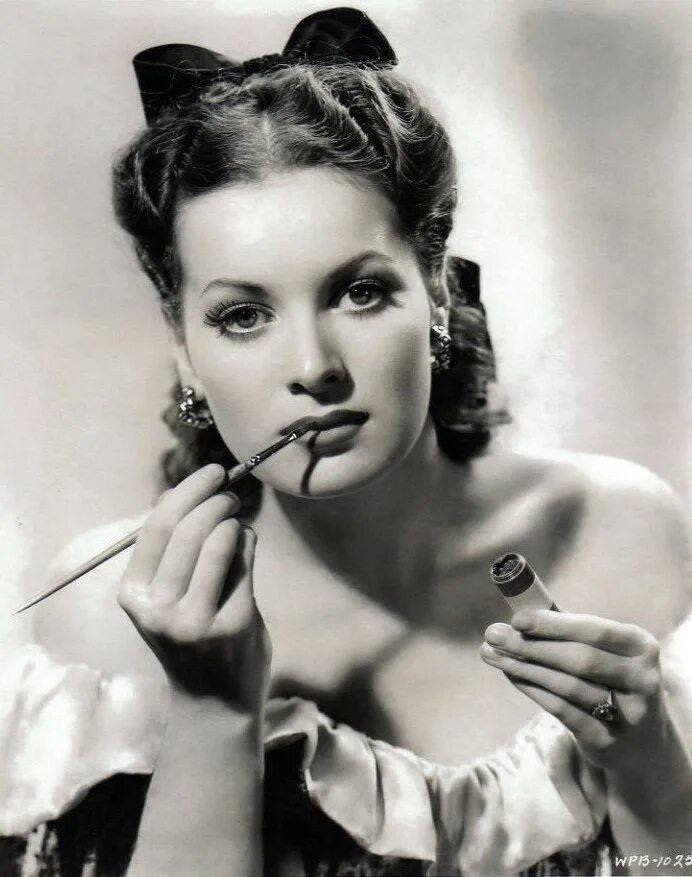 Retro glamour