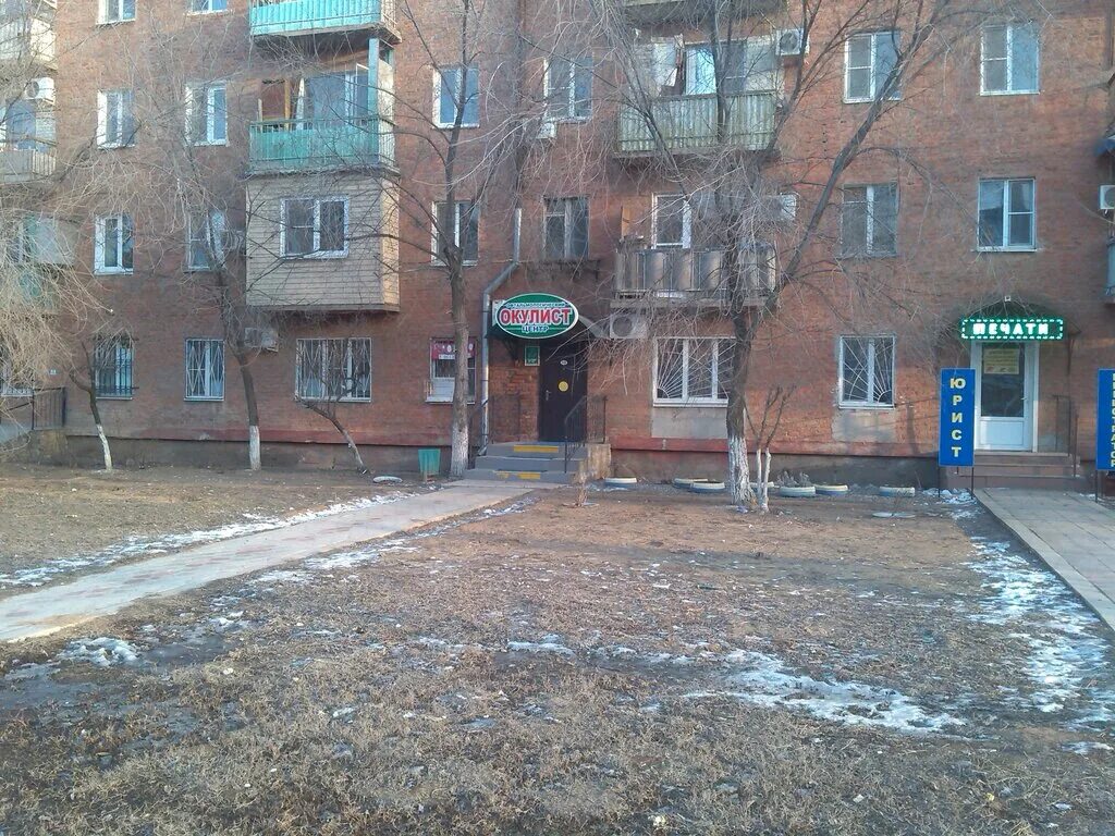 Окулист татищева. Отделение офтальмолог. Глазная клиника во владикавказе иристонская. Окулист центр астрахань яблочкова. Профессор шелудченко вячеслав михайлович.