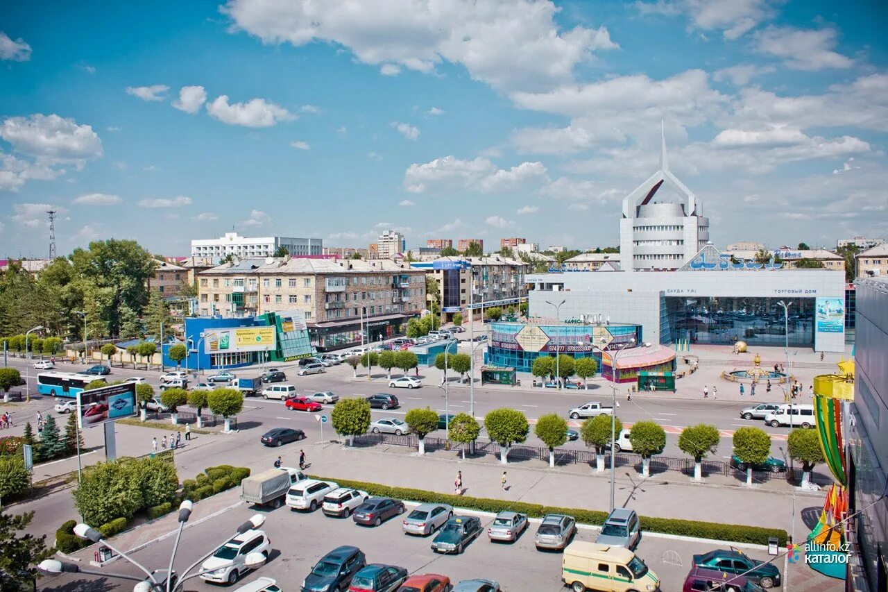 Год рождения караганды. Главная достопримечательность караганда. Караганда казахстан. Караганда казахстан площадь. Караганда.