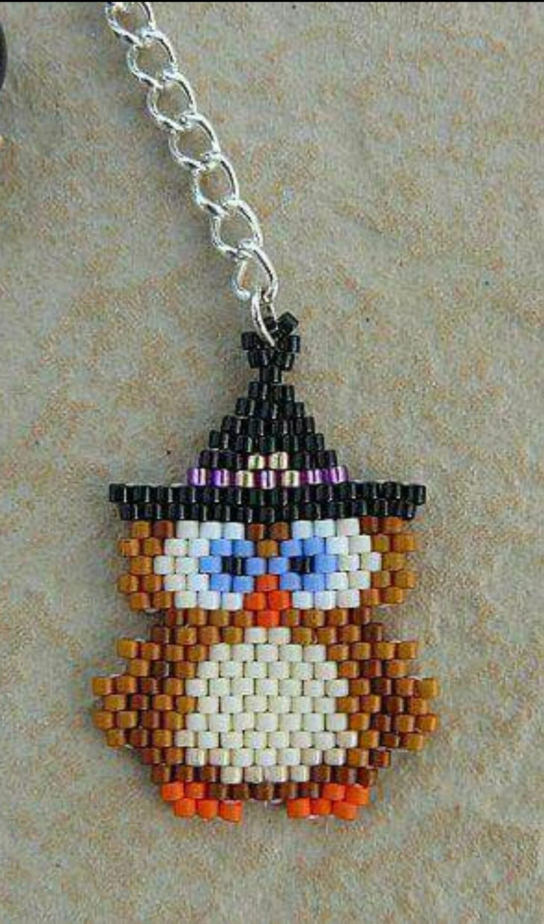 брелок из бисера объемный. брелок из бисера на ключи. брелок из бисера. объемный брелок из бисера. красивый брелок из бисера.