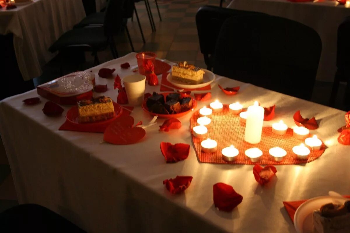 Романтический сюрприз. Романтический вечер для любимого. Романтический ужин. Романтик стол. Романтический ужин для любимого.