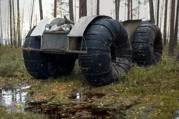 Лютый угар на болотоходе в лесу