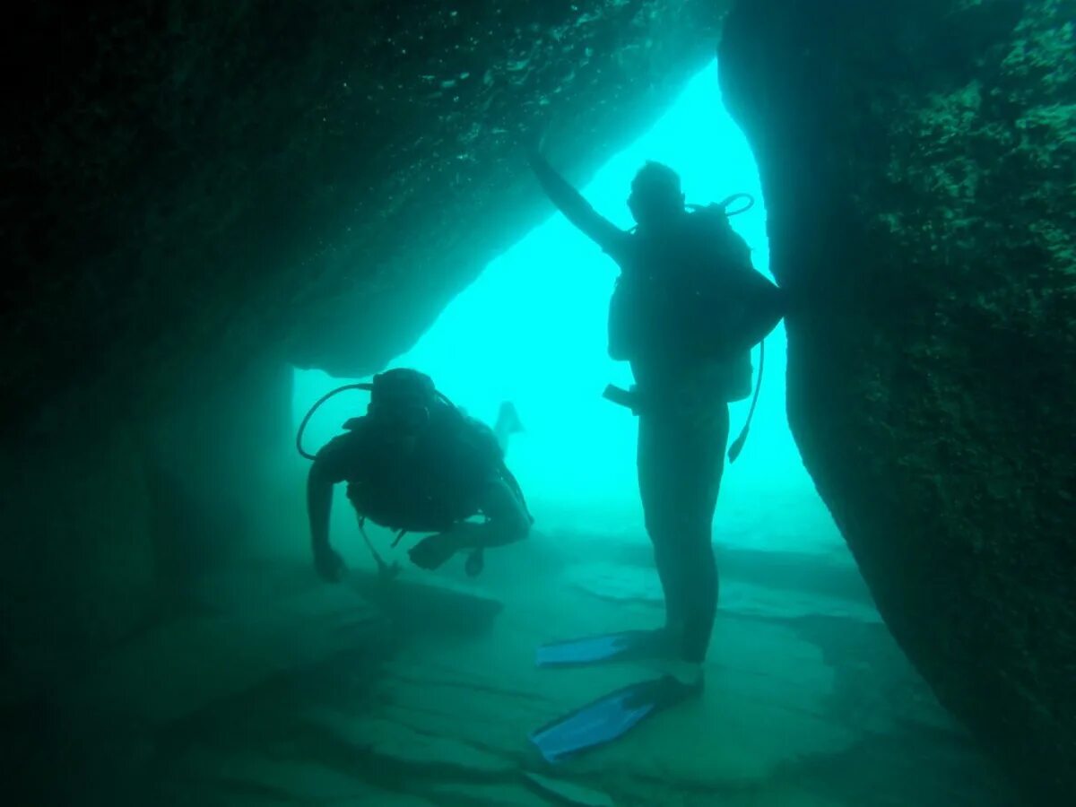 Город на дне черного моря. Мемориальный риф нептуна (neptune memorial reef), сша. Город на дне черного моря. Находки со дна черного моря. Керчь подводный город акра.