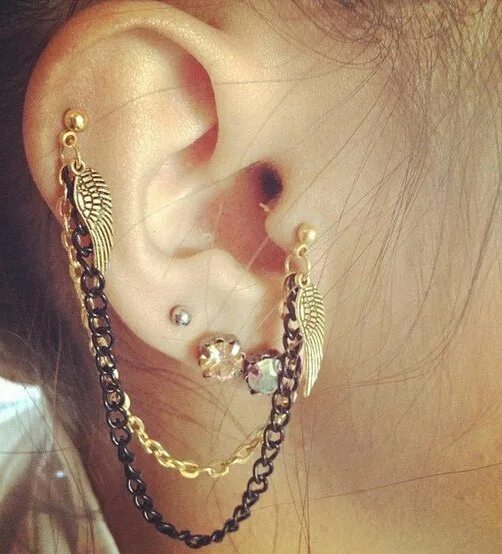 Две дырки в ухе фото с серьгой Pin on For wearing Unique ear piercings, Cute ear piercings, Cute piercings