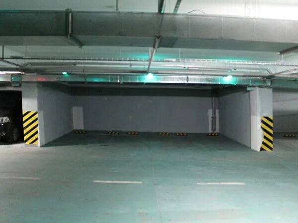 седьмой континент парковка. гаражи многоуровневые на красном маяке. паркинг снять в аренду. "кривое машиноместо". паркинг снять в аренду.