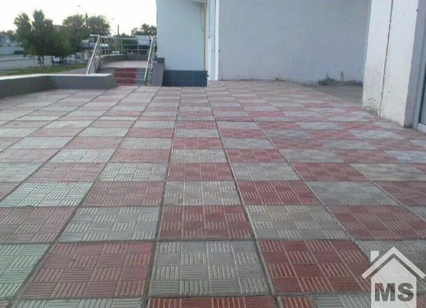 Нобетек тротуарная плитка. Тротуарная плитка в светлограде. Плитка в уличную беседку. Тротуарная плитка в светлограде. Клевер краковский тротуарная плитка во дворе.