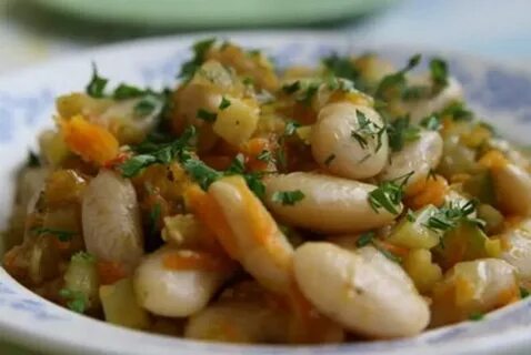 Белая фасоль с овощами