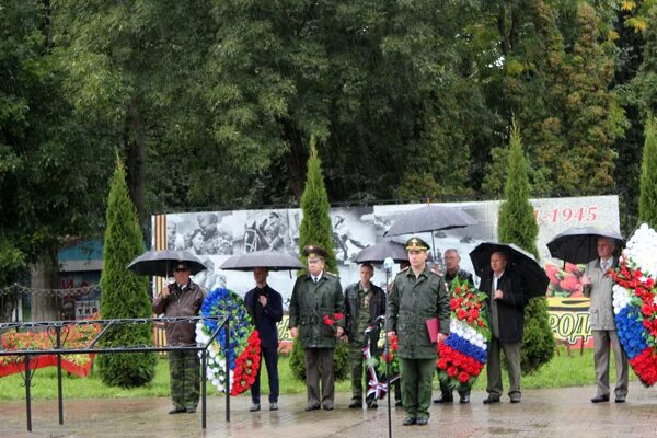 17 сентября день освобождения брянщины плакаты. День освобождения брянщины. День освобождения брянщины сценарий. День партизан и подпольщиков в брянске. Освобождение брянска.