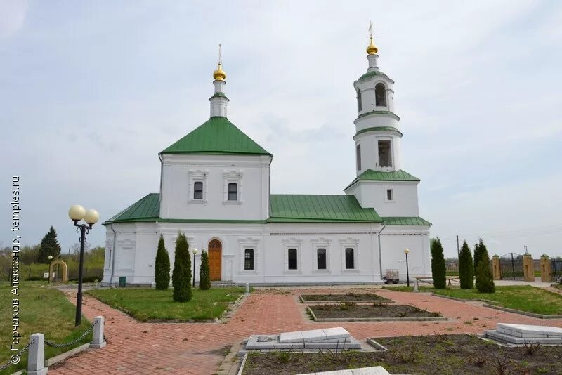 Храм с. Льгов Хотынецкого района. Храм в селе Льгов Хотынецкого района. Село Льгов Хотынецкого района Орловской области. Храм Святой Живоначальной Троицы с.Льгов.