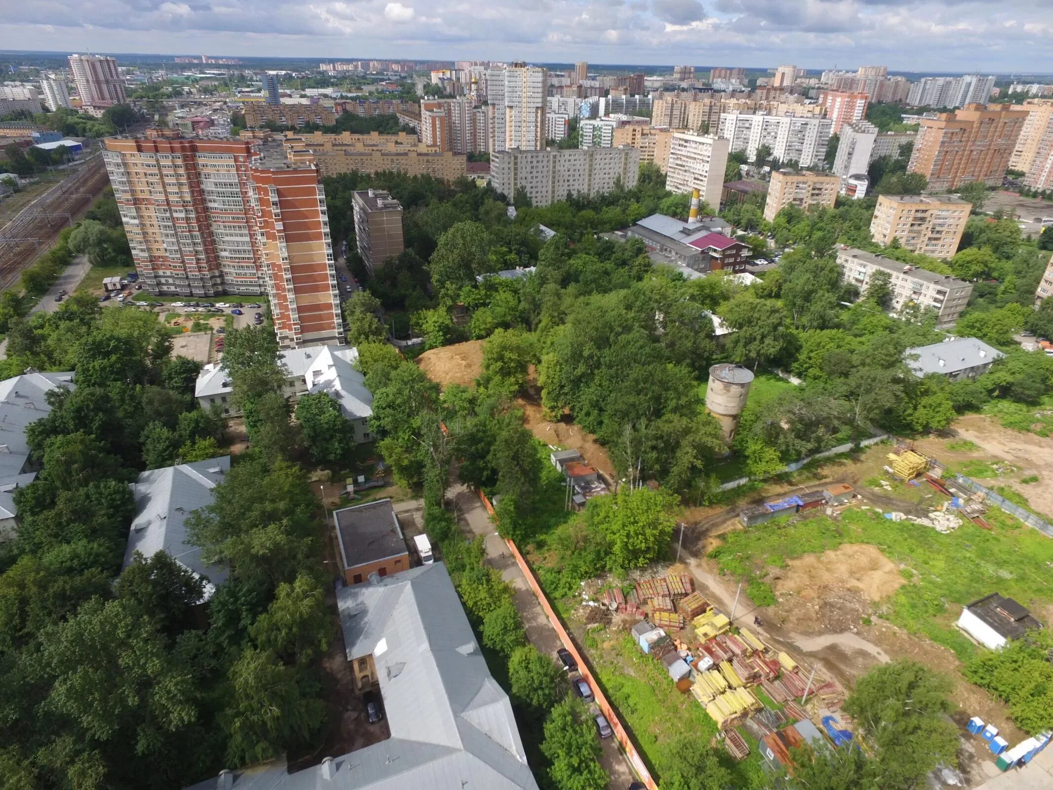 Жк сердце столицы. Дом внутри жк одинцово. Проект сердце одинцово. Сердце одинцово застройщик. Одинцово элитный жилой комплекс.