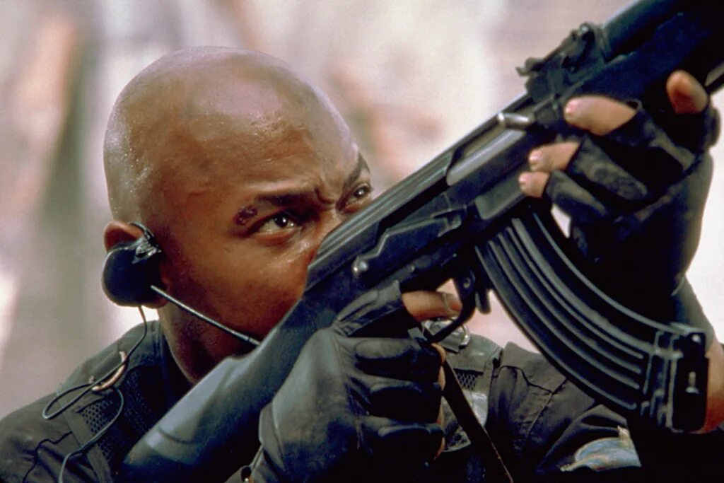 том беренджер снайпер 2. фильм снайпер 2 том беренджер. снайперы 2002. снайперы 2002. том беренджер снайпер.