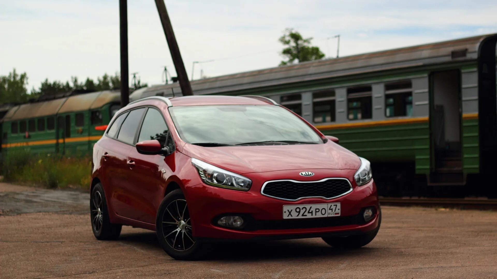 Kia Ceed SW красный. Kia Ceed 2 SW. Kia Ceed 3 SW красный. Ceed SW Luxe Infra Red. Киа сид 11 год