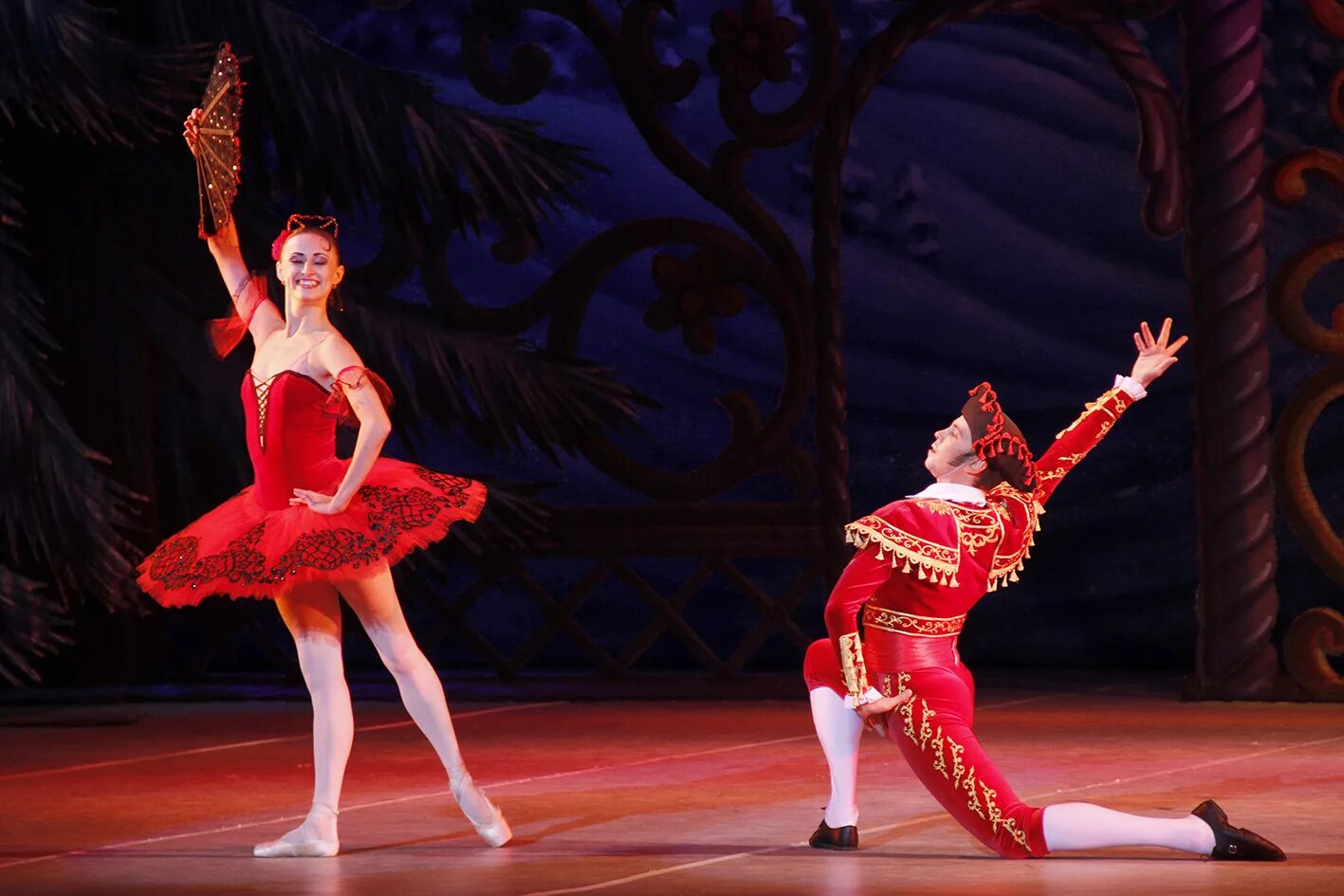 Юнона и авось ростовский музыкальный театр рок-опера. Эсмеральда музыкальный театр ростов. О балете болеро. Представления в музыкальном театре ростов на дону. Ростовский государственный музыкальный театр внутри.