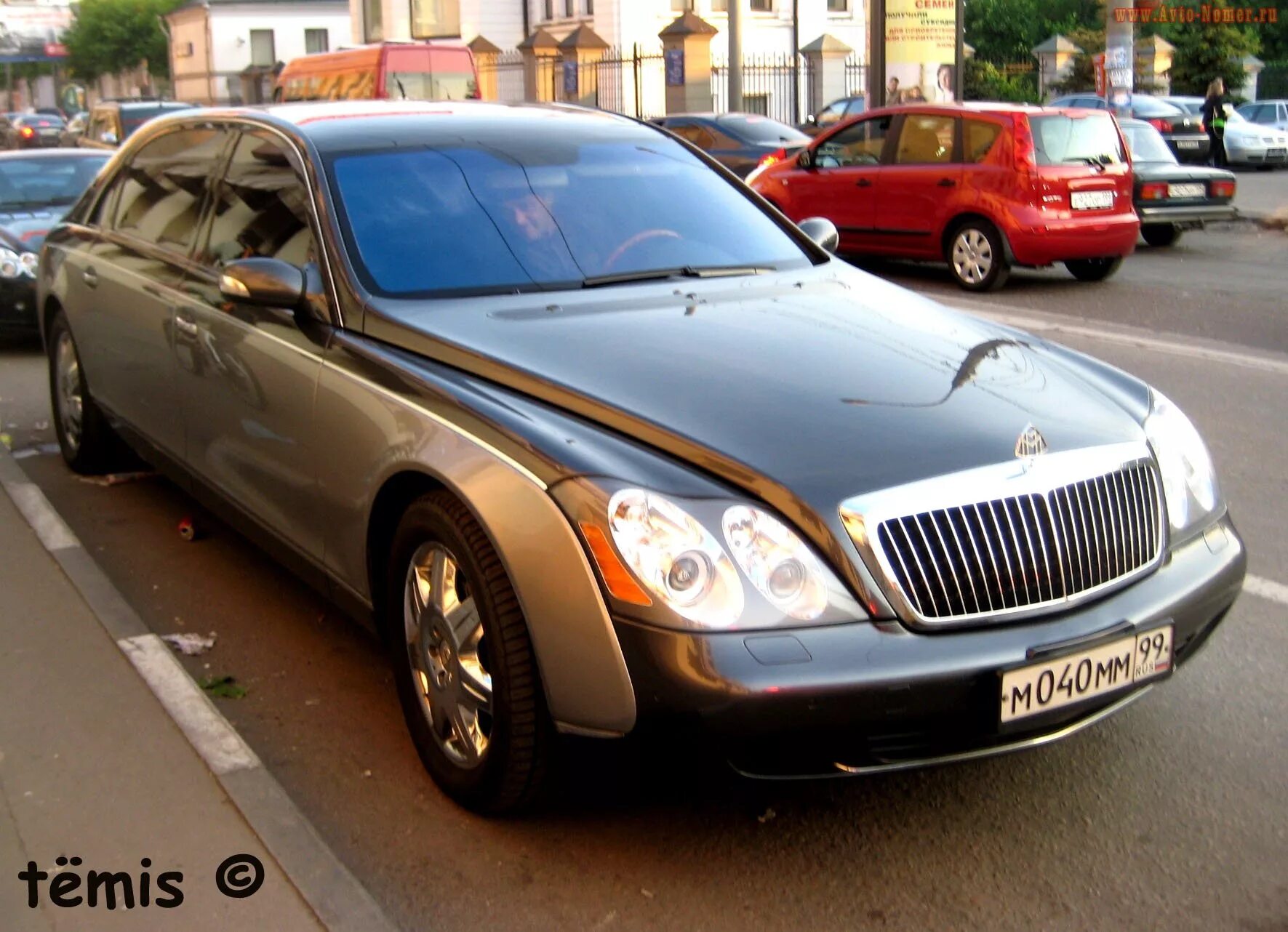 Майбах 99. Мерседес майбах лимузин. Майбах 222 кузов. Maybach 2023. Майбах екатеринбург.