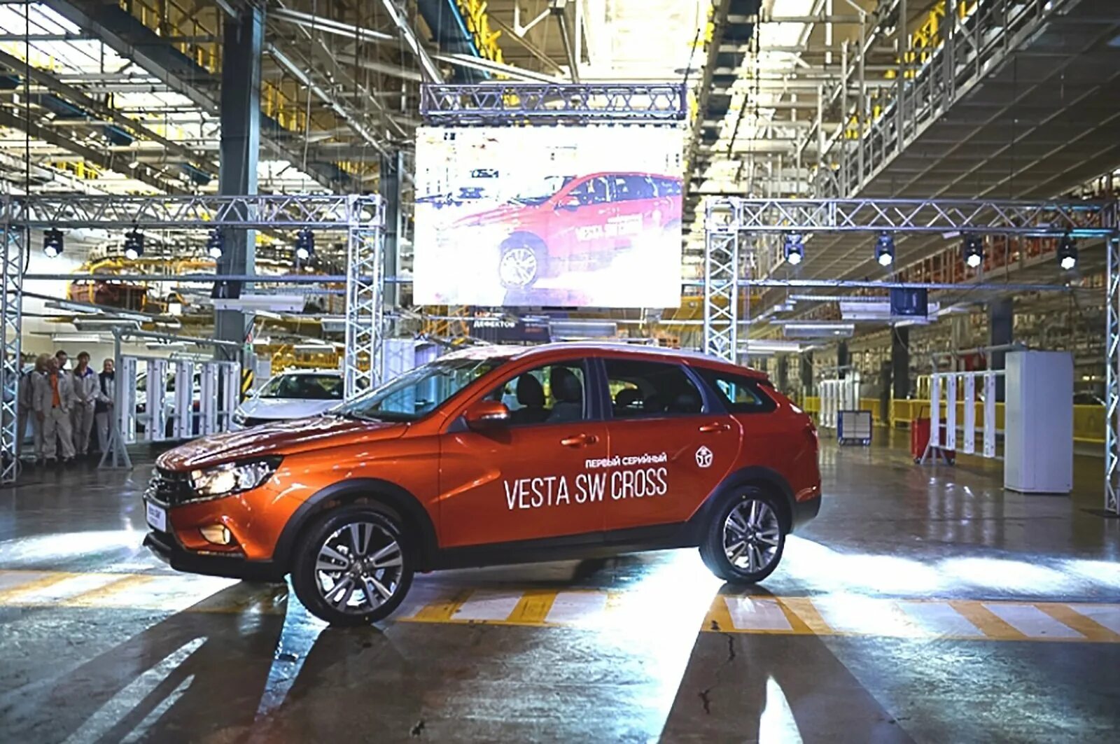 Ролик автоваза. Рабочие автоваза. Секретные модели автоваза. Завод автоваз. Работники автоваза.