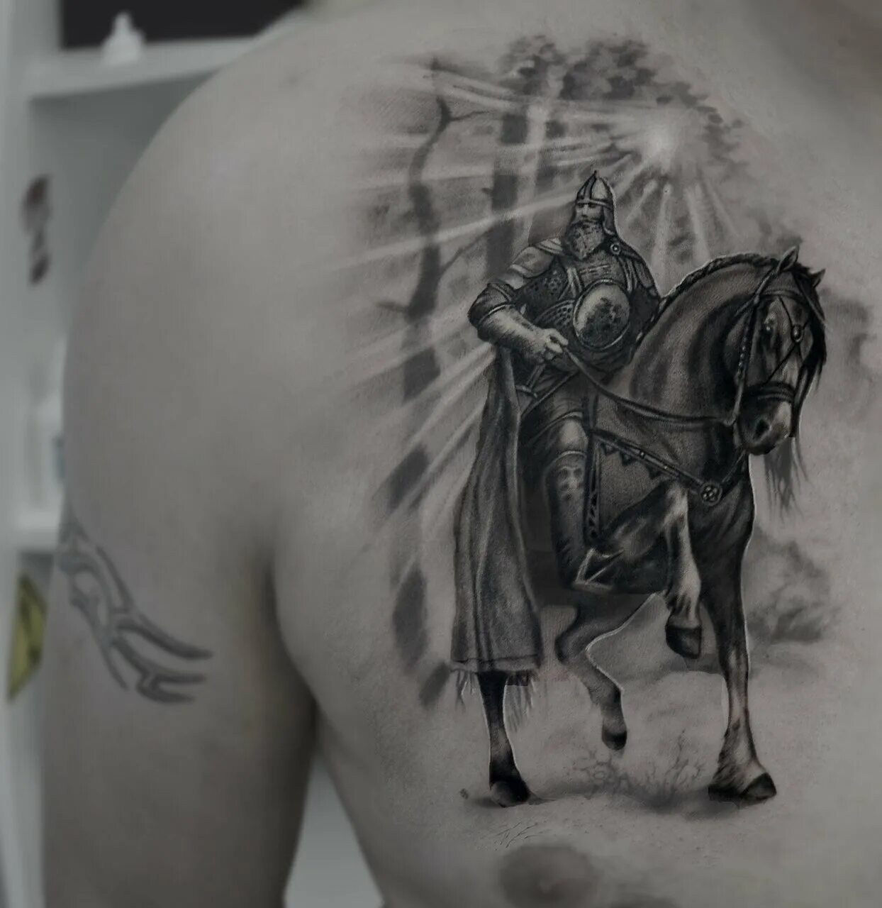 Тату славянские богатыри. Тату славянские богатыри. Тату три богатыря. Татуировка три богатыря. Тату богатырь на плече.