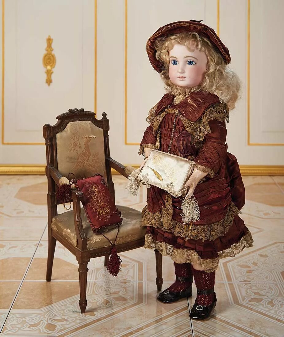 Старая куколка. Рубилайн Антикварные куклы. Куклы Lynch Антикварные. Антикварные куклы 19 века.