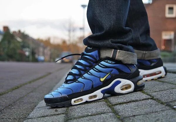 Nike air max tn plus 2. Nike air max tn. Кроссовки тенки. Nike air шокс. Кроссовки найк acg.