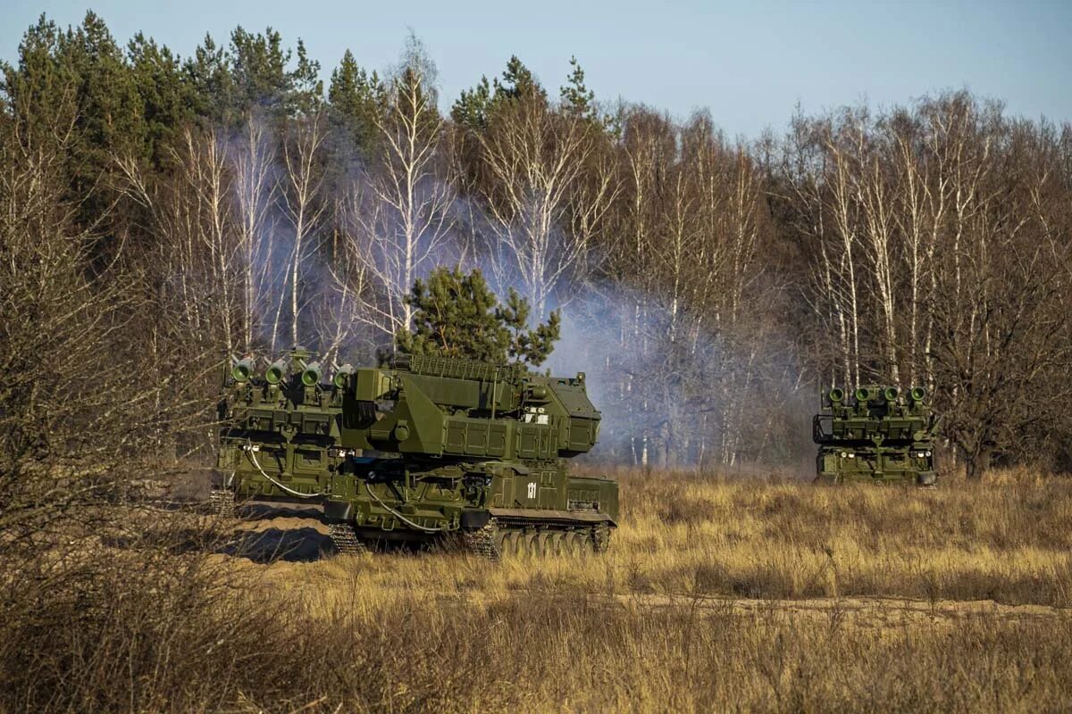 Бук-м1-2 зенитный ракетный комплекс. Бук-м3 стрельба. ПВО бук-м3. ЗРК бук-м3.