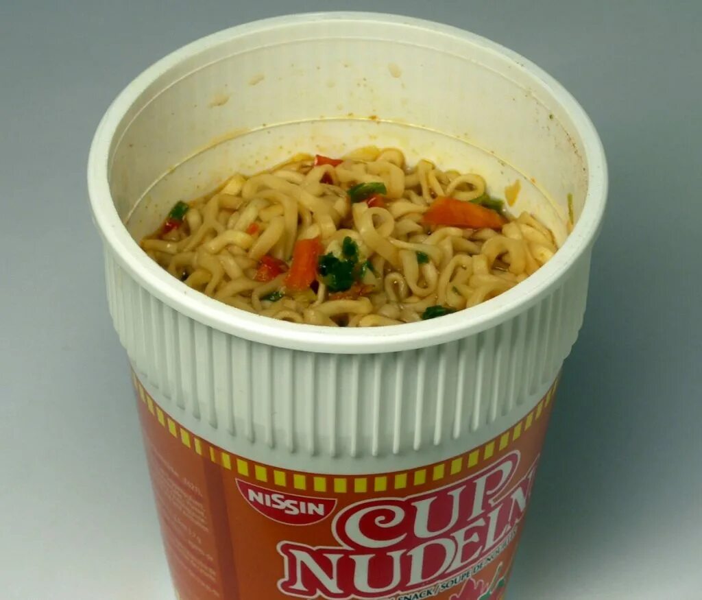Индекс лапши. Лапша Cup Noodle. Китайская лапша instant Noodle. Лапша быстрого приготовления Cup Noodles. Cup Ramen из 90-х лапша.