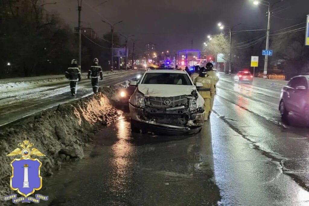 Дтп 23 декабря 2023 года. Дтп 23 декабря 2023 года. Аварии под шацком в ноябре. Аварии под шацком в ноябре. Авария на трассе саратов волгоград сегодня.