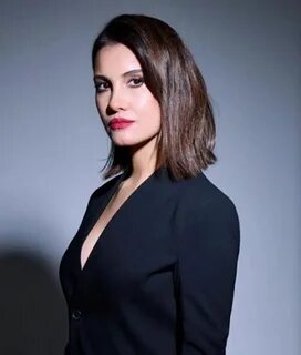 Gizem Erman Soysaldı tarzıyla festivale damga vurdu - Resim: 1. Haberler. 