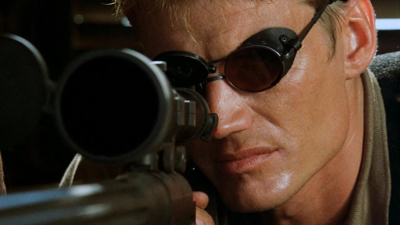 Под прицелом 1996. Дольф лундгрен снайпер. фильм под прицелом дольф лундгрен. дольф лундгрен 1996.