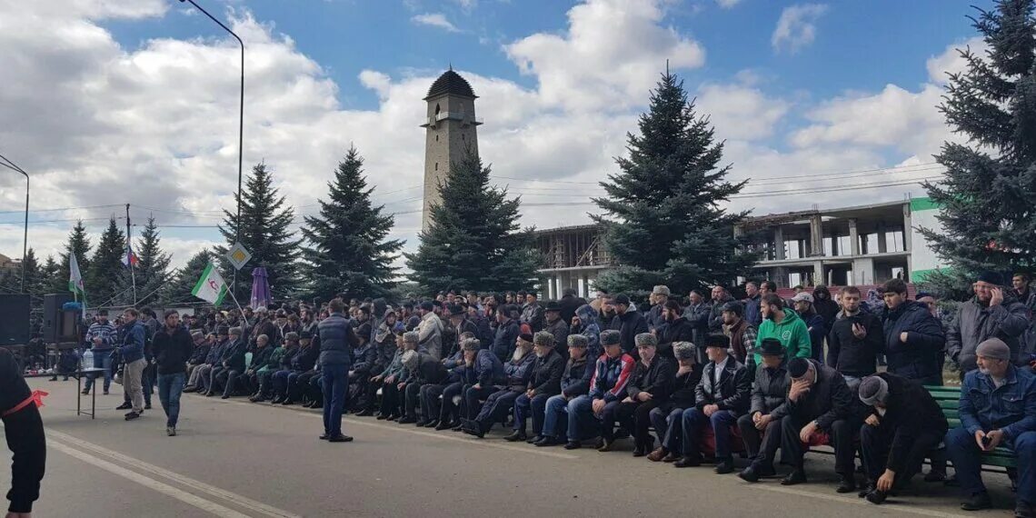 Якуб Гогиев Ингушетия. Митинг в Ингушетии. Митинг в Магасе. Ингушский митинг в Магасе.