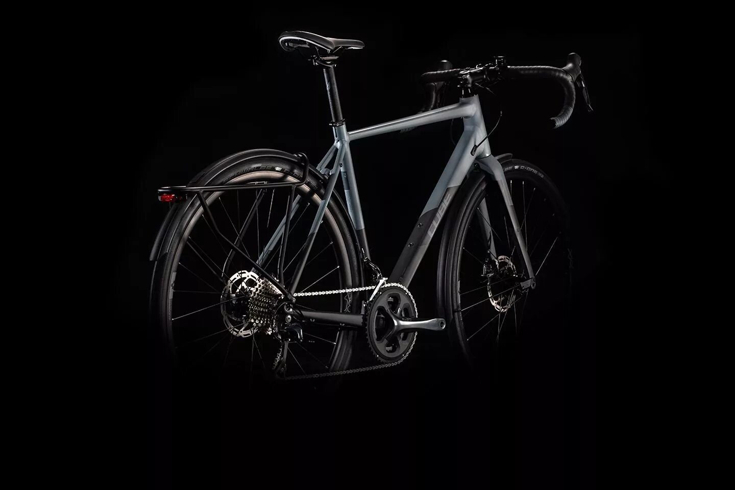 Cube nuroad pro 2018. Бренд cannondale. Cube nuroad pro 2020. Jamis renegade s4 кузкшву. Cube nuroad pro 2021.