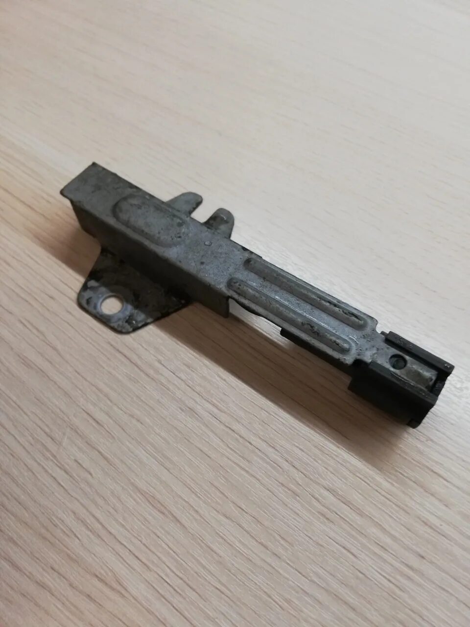 Понижающий резистор ниссан альмера g15. Понижающий резистор акпп ниссан. Резистор акпп nissan 31037-0e600. Резистор акпп ниссан тиида с11. Резистор акпп ниссан максима а32.