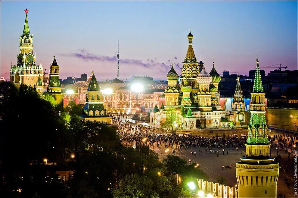 Кремль москва. Пустая кремлевская площадь. Московский кремль moscow kremlin. Коронавирус москва красная площадь. Красная площадь москва с высоты птичьего полета.