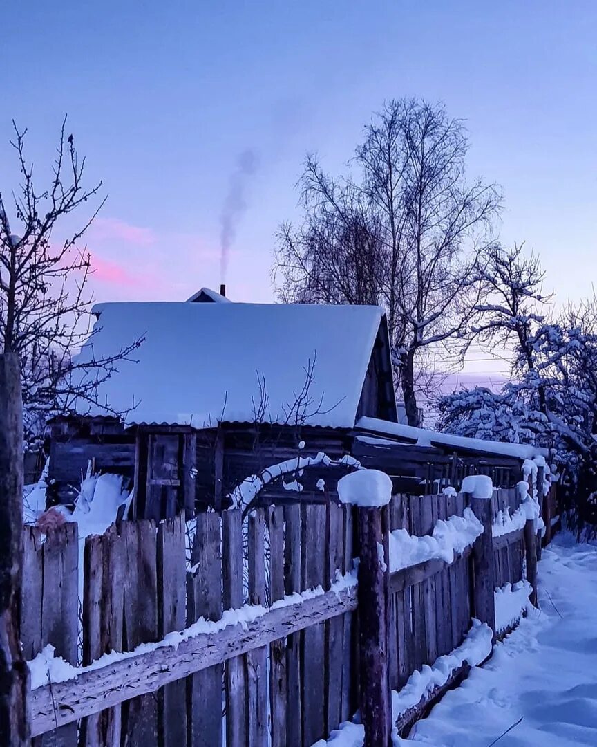 Теплый деревня брянская. Село жовнец брянская область. брянск деревня. необычные деревни.
