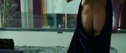 In this video you can see her naked butt, pussy. 