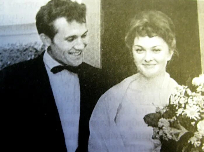 как жили родители татьяны. альберт арнтгольц. сергей есенин с сёстрами в 1912 году. евгений онегин 1911. как жили родители татьяны.