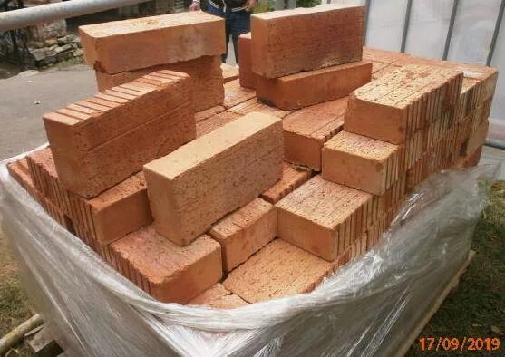 300 кирпичей. Шамотный кирпич 300\150\80. кирпич 270х130х70. реставрационный кирпич 250х120х70. шамотный кирпич 300х150 в печь.