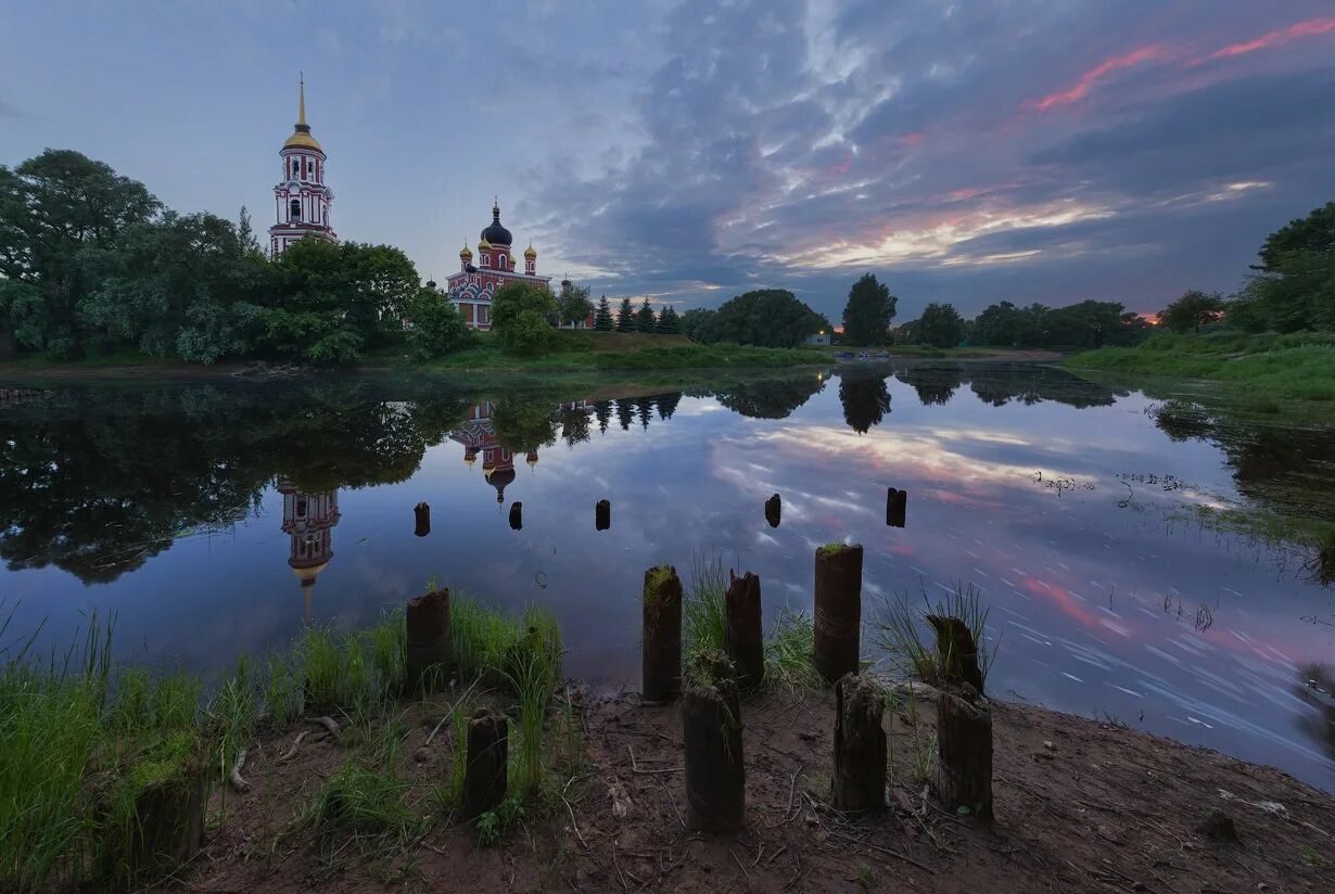 Старая русса вода. Река Полисть Старая Русса. Старая Русса Новгородская область. Старая Русса природа.