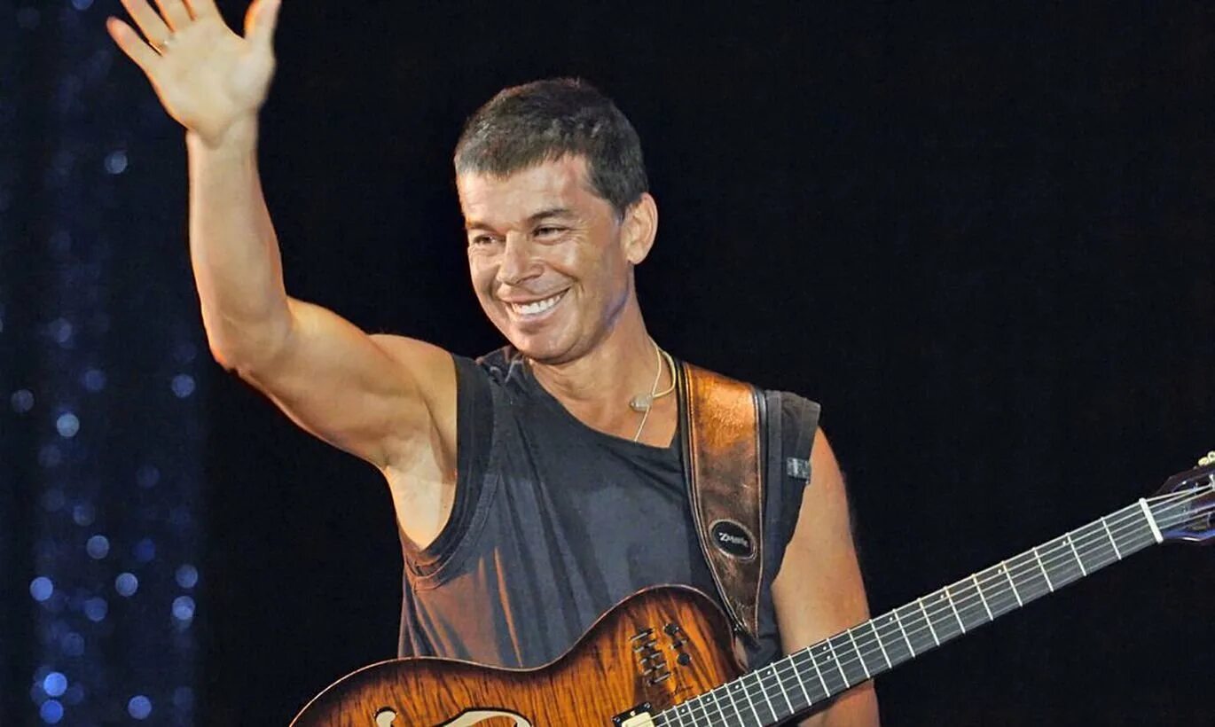 первый выход газманова на сцену. олег газманов сейчас. первый выход газманова на сцену. первый выход газманова на сцену. олег газманов 2022 альлама.