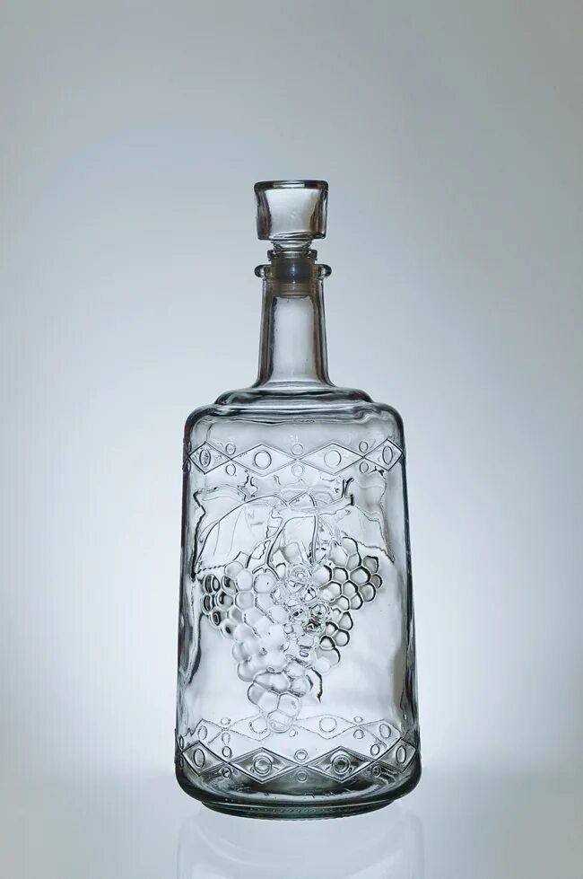 5 литра. стеклянный флакон куб. бутылка "фуфырь" 3 л. бутылка "ровоам" 4,5 л. графин 5 литров.